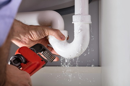 How Do You Know If Your Home Needs Professional Leak Detection?